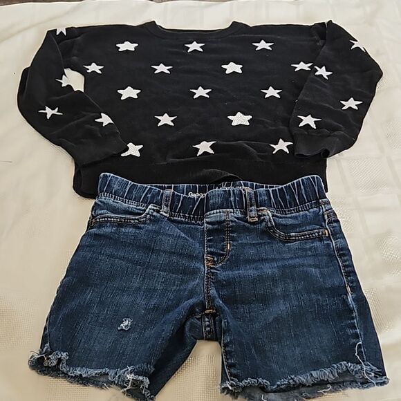 Gap Girl's Bundle Of Sweater & Jean Shorts With Raw Hem Size 8 Black/ Blue - Picture 14 of 16